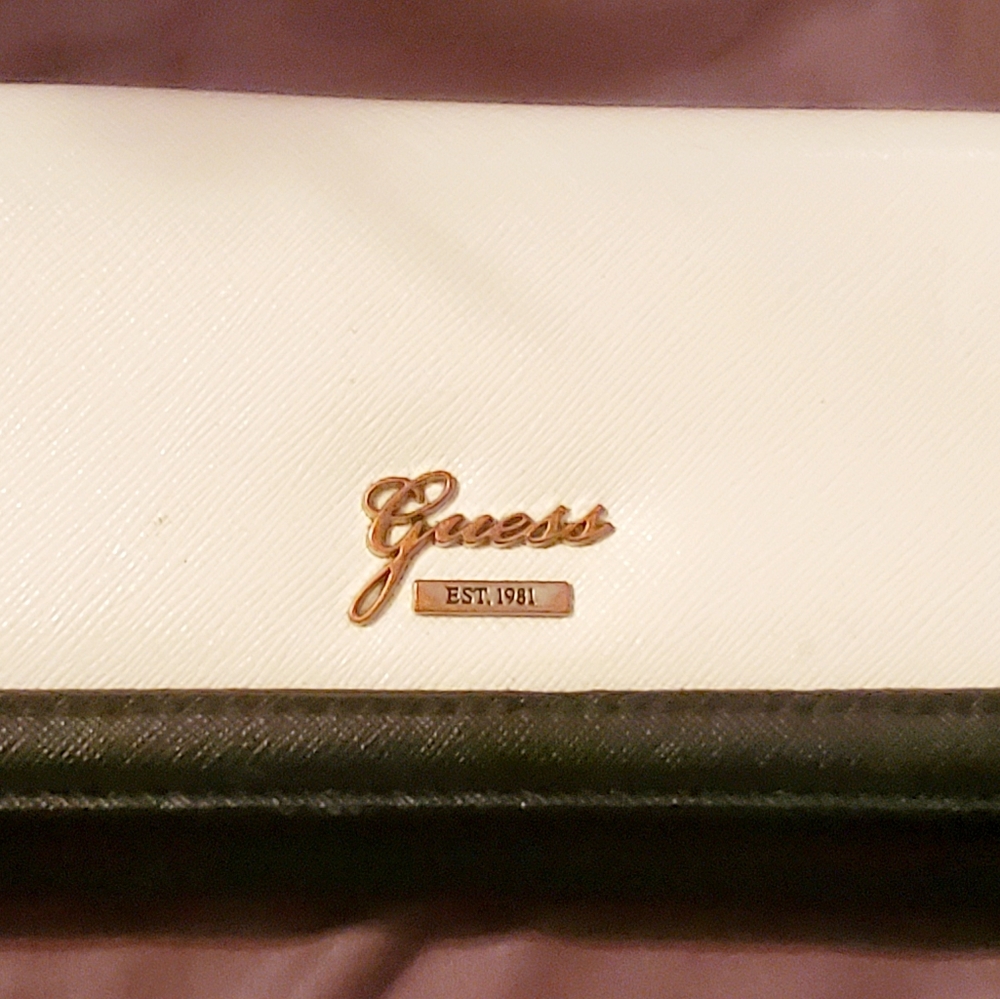 Guess wallet